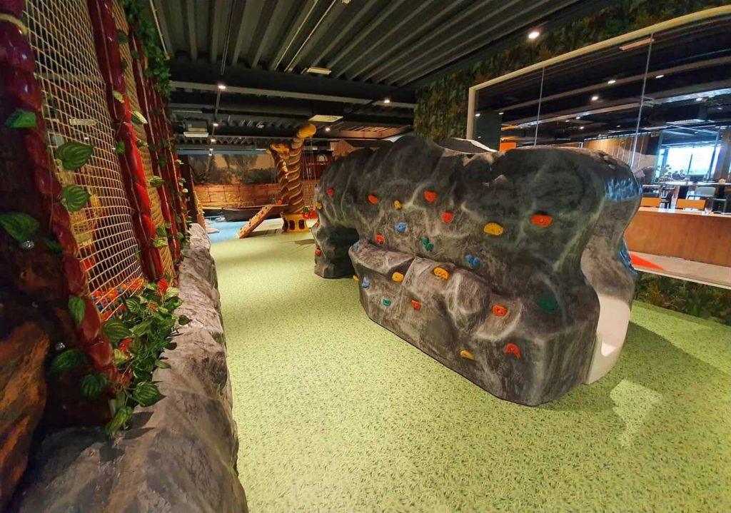 indoor-playroom-rutar-02