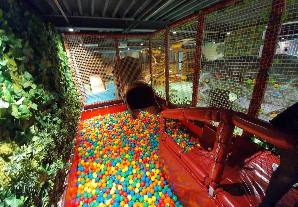indoor-playroom-rutar-06